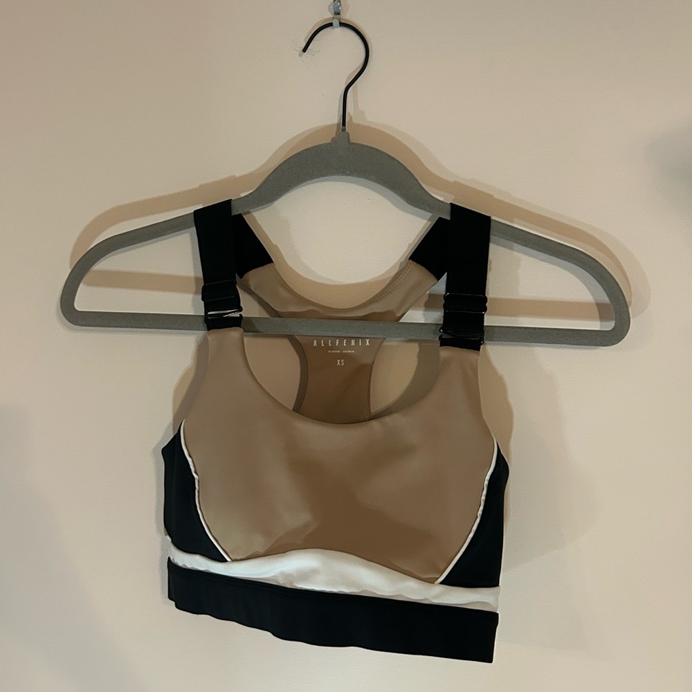 Athletic top